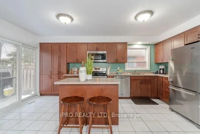 Additional image 10 of 117 Ecclestone Dr