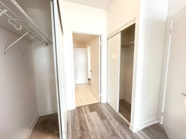 Additional image 25 of 33 Singer Crt Unit 2910