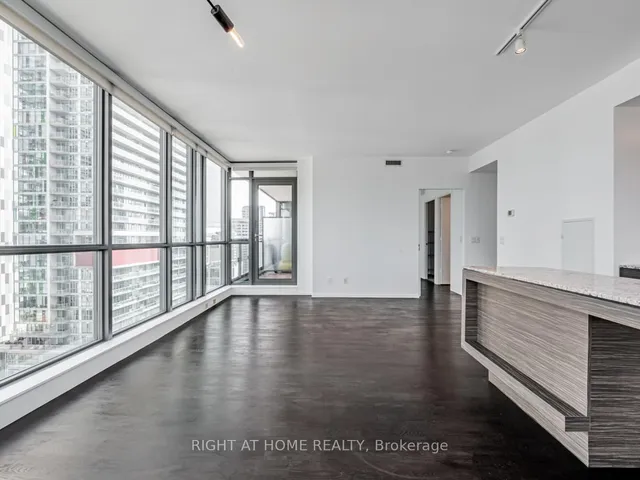 Additional image 10 of 8 charlotte St Unit 1603