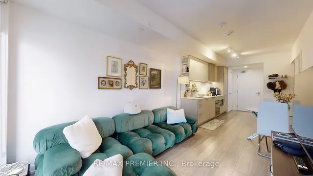 Additional image 6 of 19 Western Battery Rd Unit 3203