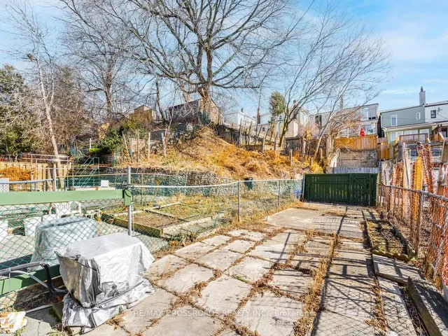 Additional image 28 of 87 Blake St