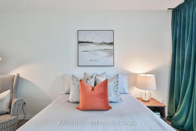 Additional image 18 of 231 Fort York Blvd Unit 233