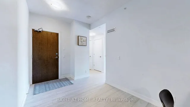 Additional image 19 of 2220 Lake Shore Blvd Unit 2005