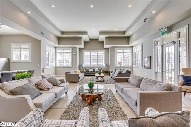 Additional image 41 of 1470 Main St E St