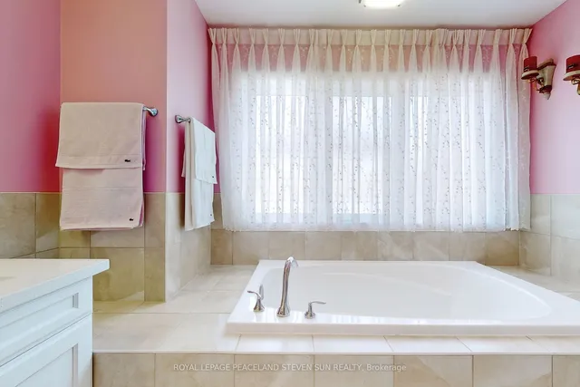 Additional image 24 of 135 Beaveridge Ave