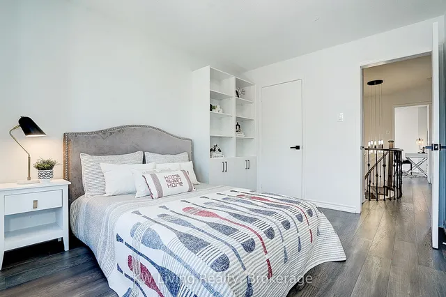 Additional image 33 of 4 Oak Knolls Cres