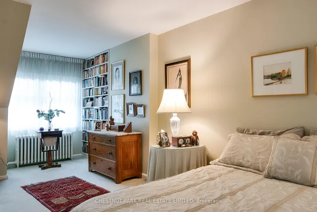 Additional image 35 of 40 Elgin Ave