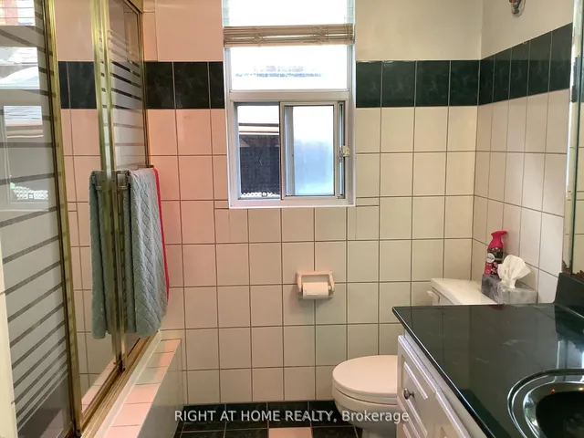 Additional image 6 of 1226 Warden Ave