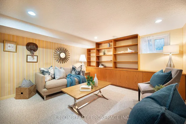 Additional image 24 of 143 Hammersmith Ave