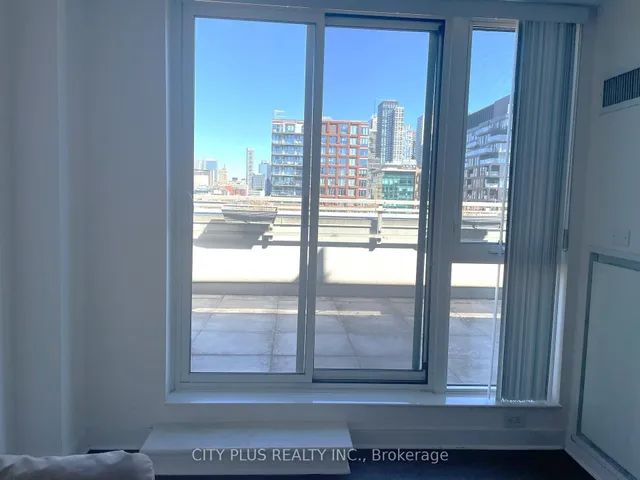 Additional image 9 of 156 Portland St Unit 611