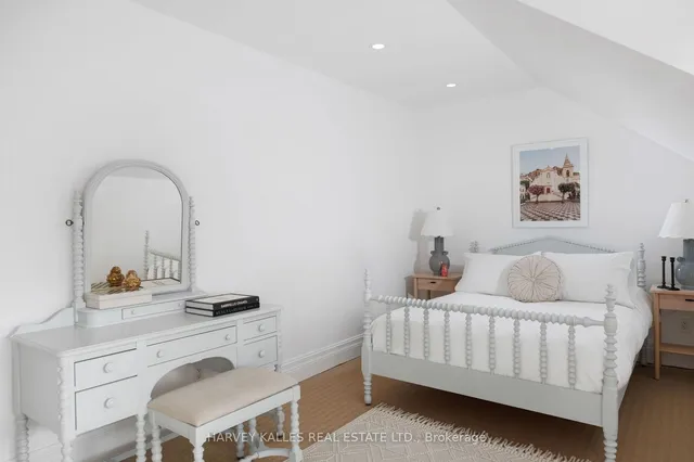 Additional image 28 of 11 Hawthorn Ave