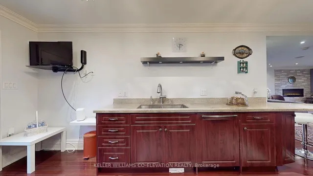 Additional image 14 of 239 Pineway Blvd