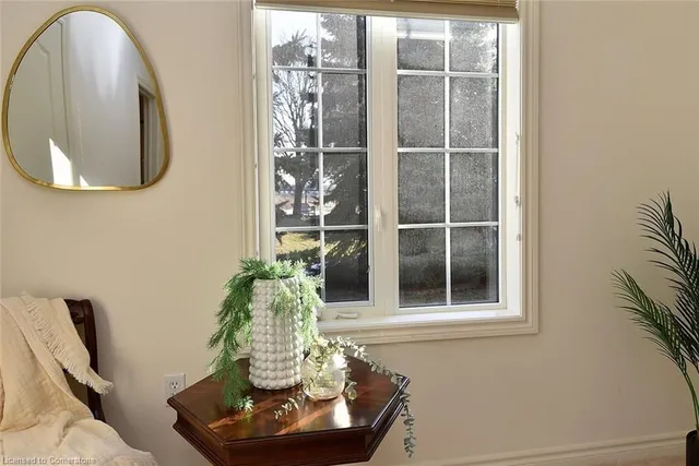 Additional image 29 of 118 Silverbirch Blvd