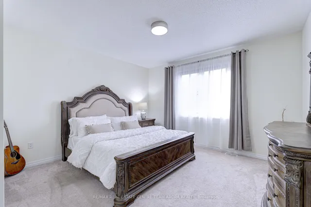 Additional image 19 of 194 Zachary Cres