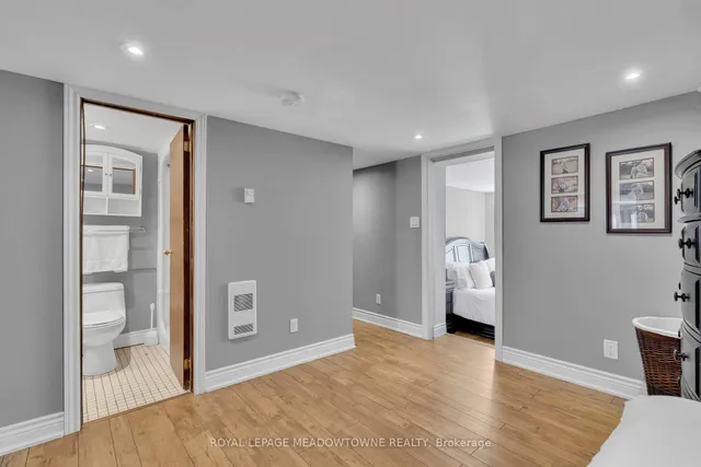 Additional image 11 of 21 River Rd