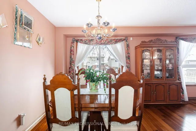 Additional image 12 of 10 Oleander Cres