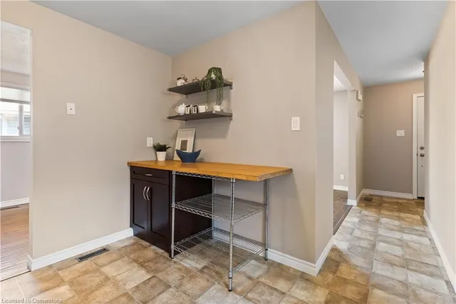 Additional image 12 of 115 Cedarhill Cres