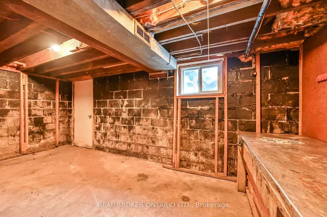 Additional image 32 of 417 Paling Ave