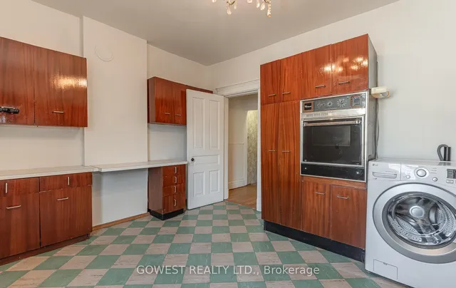 Additional image 15 of 12 Golden Ave