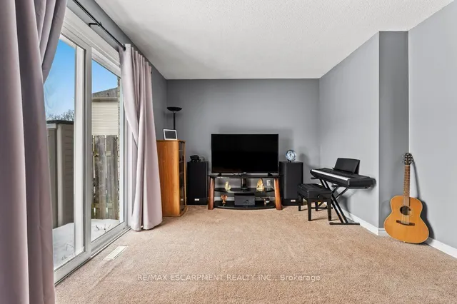 Additional image 13 of 1300 Upper Ottawa St Unit 49