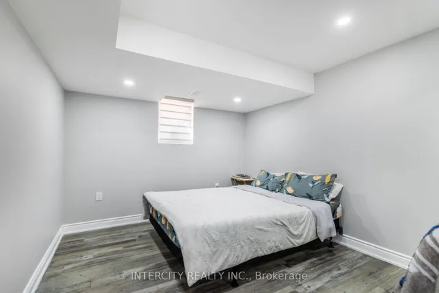 Additional image 47 of 28 Ezra Cres