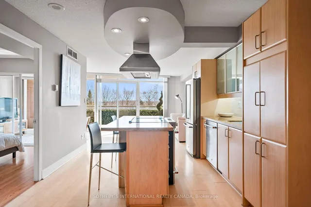 Additional image 8 of 550 Queens Quay West Quay Unit 326