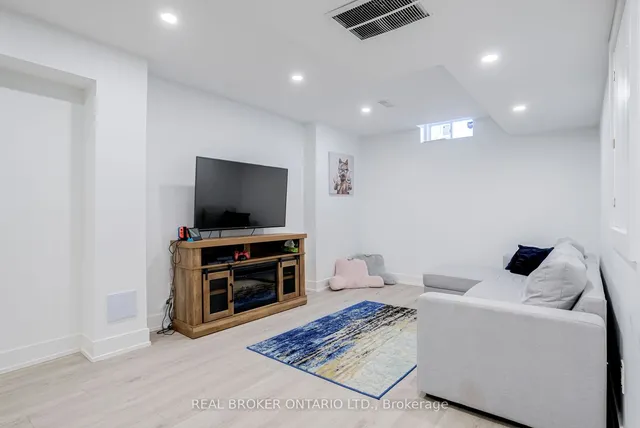 Additional image 35 of 301 Humphrey St