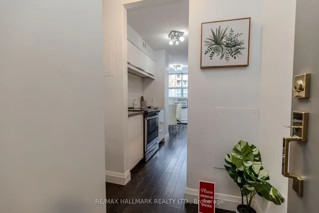 Additional image 3 of 1950 Main St Unit 607