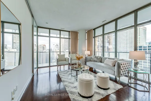 Additional image 3 of 33 Charles St Unit 2009