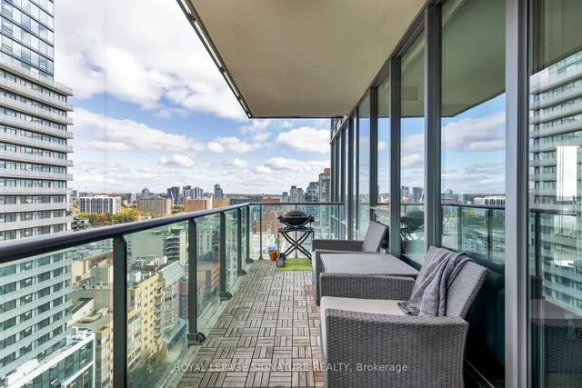 Additional image 12 of 33 Lombard St Unit 2006