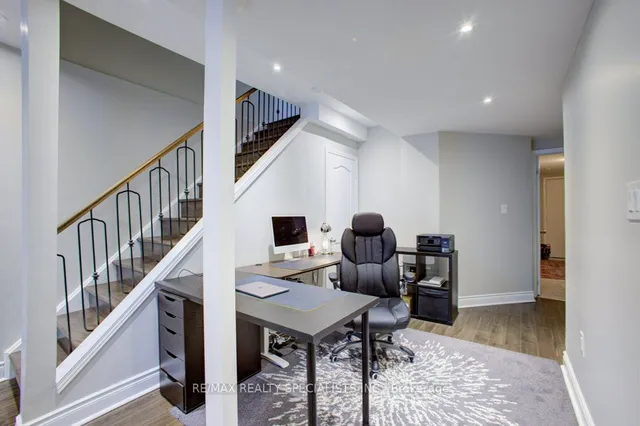 Additional image 32 of 27 Portrush Tr