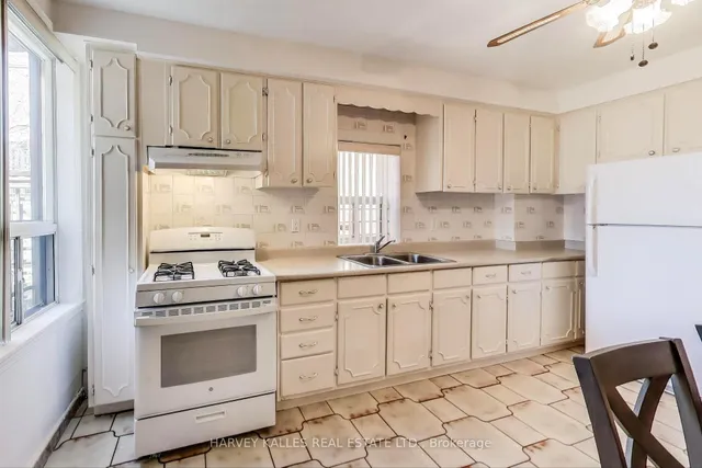 Additional image 11 of 228 Fairview Ave