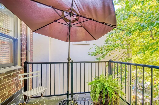 Additional image 16 of 428 Castlefield Ave