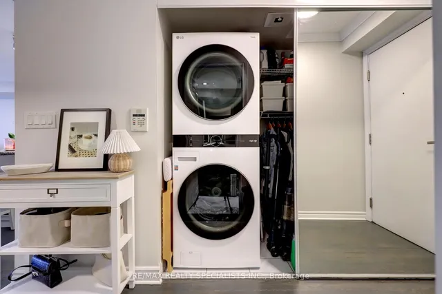 Additional image 32 of 250 Wellington St Unit 237