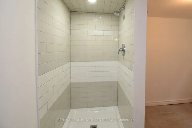 Additional image 26 of 14 Graham Ave