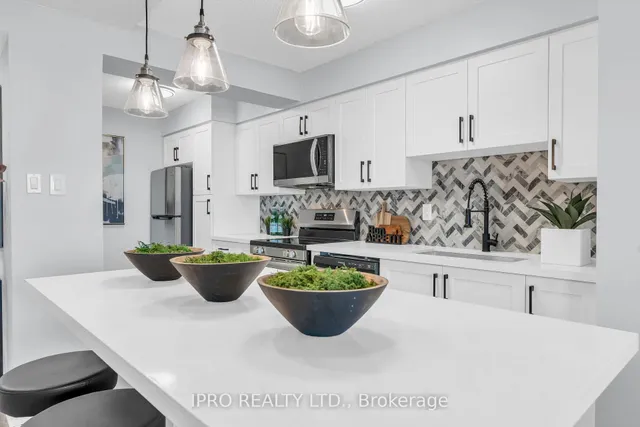 Additional image 6 of 45 Sunrise Ave Unit 602