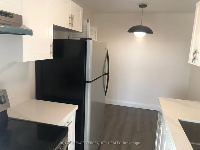 Additional image 14 of 2 Glamorgan Ave Unit 1005