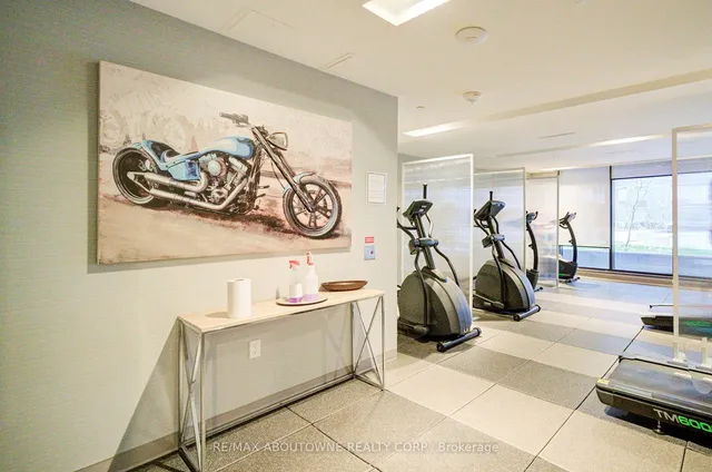 Additional image 35 of 39 Annie Craig Dr Unit 305