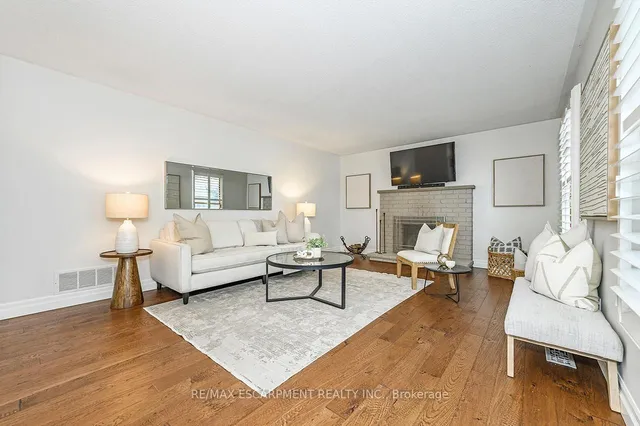 Additional image 20 of 63 BARTON St