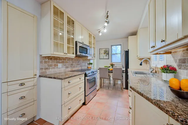 Additional image 9 of 94 YORKVIEW Dr