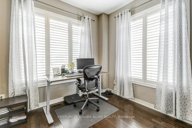 Additional image 25 of 215 Dundas St Unit 8