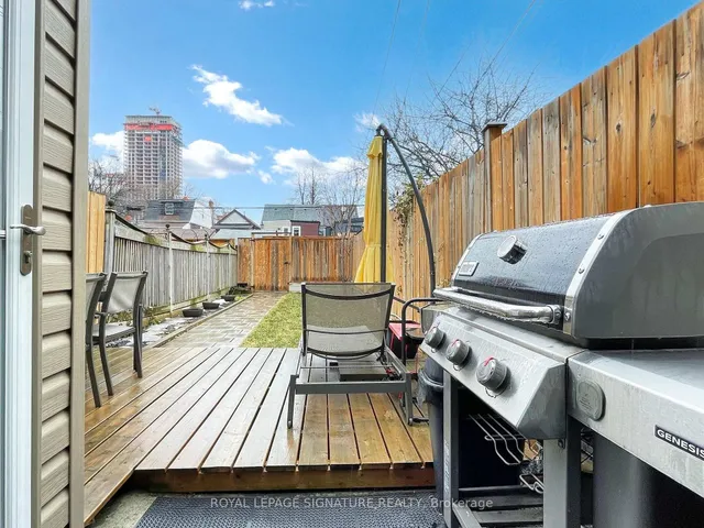 Additional image 30 of 18 Salem Ave