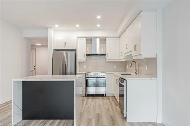 Additional image 9 of 153 Wilson St Unit 103