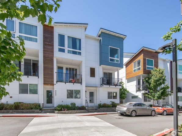 8609 22nd Place NE, Seattle, WA 98115