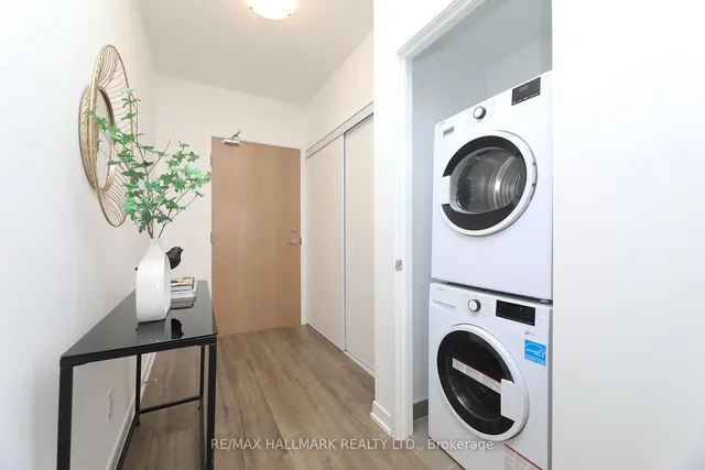 Additional image 9 of 1787 St. Clair Ave Unit 1111