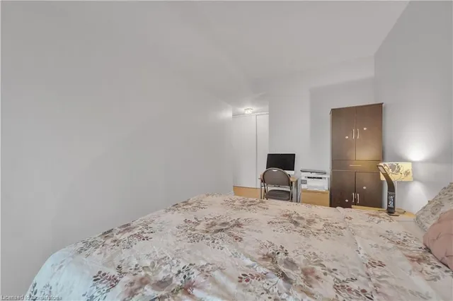 Additional image 24 of 8 Lee Centre Dr Unit PH203