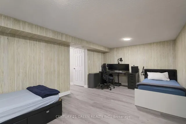 Additional image 24 of 719 Military Tr