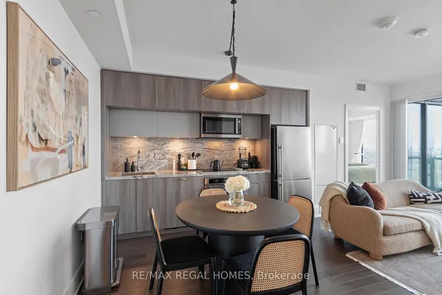 Additional image 2 of 585 Bloor St Unit 3215