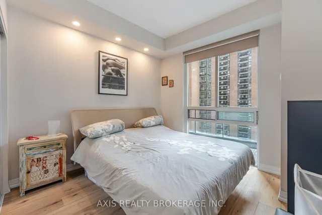 Additional image 20 of 1121 Bay St Unit 904