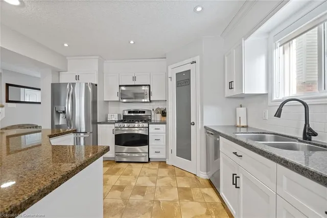 Additional image 16 of 356 Sienna Cres